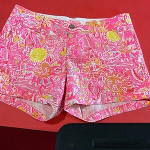 Lily Pulitzer The Callahan Floral shorts Size 6